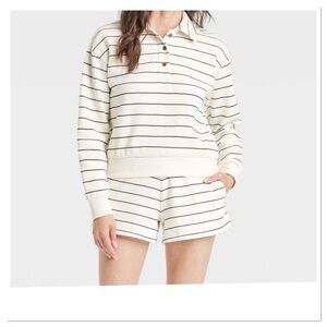Universal Thread Women’s Leisure Mid-Rise Fleece Striped Fleece Shorts